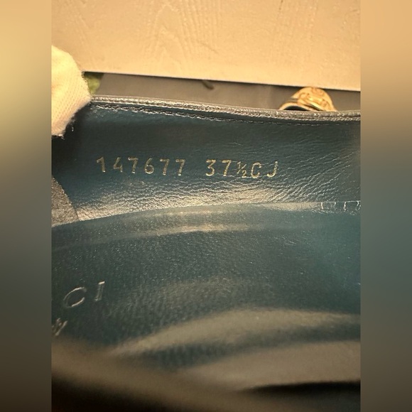 Sold❗️Gucci Horsebit shoes - Picture 8 of 14